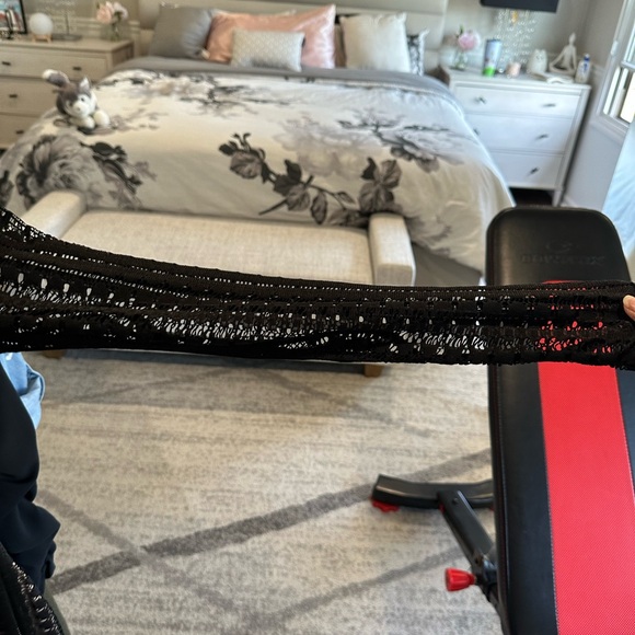 BEAUTIFUL BCBG DRESS NWT NEVER WORN SIZE 2 - but runs large- - Picture 2 of 2